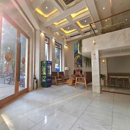 Van Hoa Hotel Хошимин Экстерьер фото